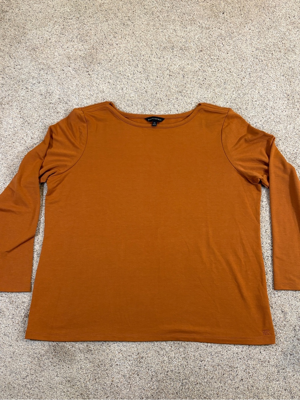 Banana Republic Long Sleeve Scoop Neck Top in Rusty Orange Fall